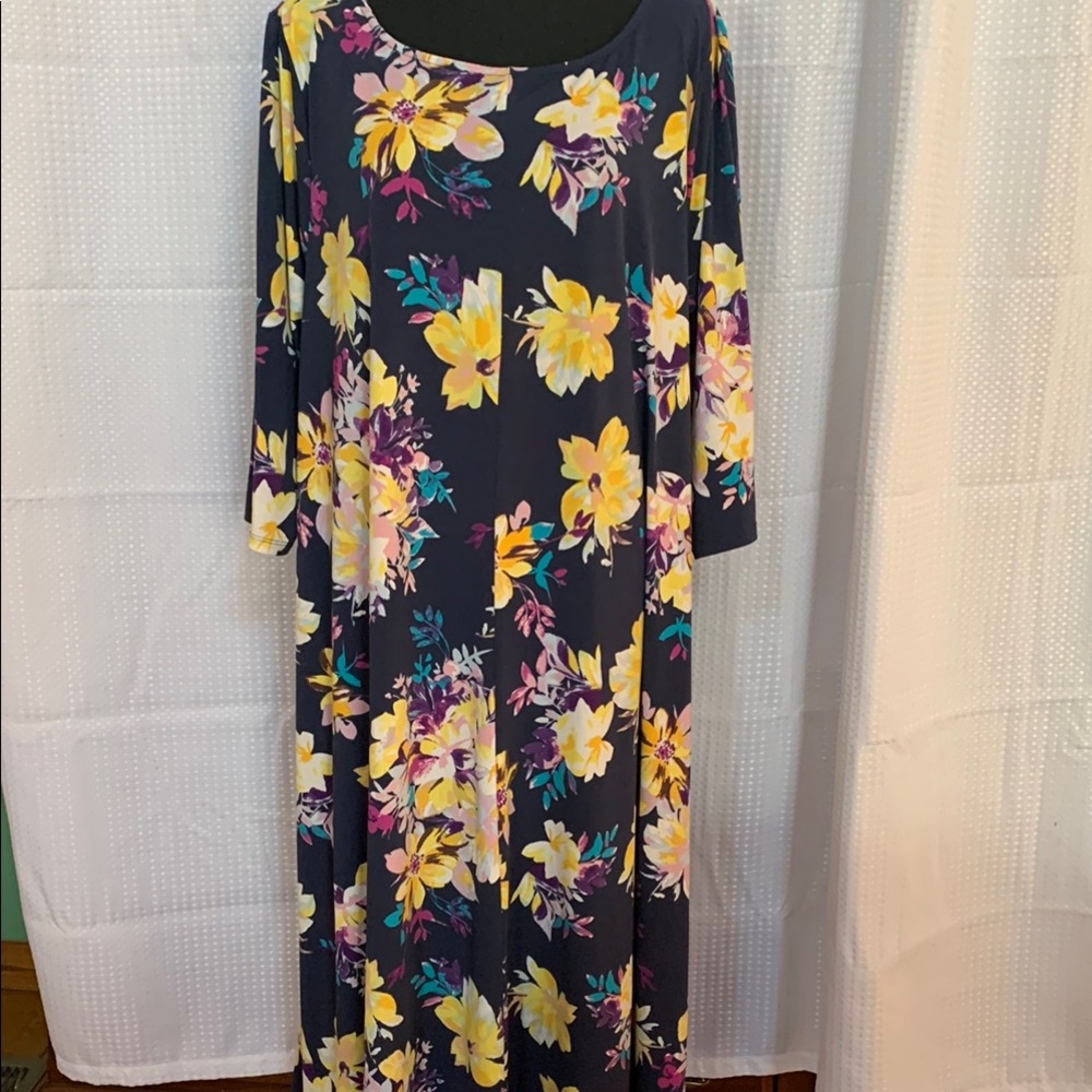 Roaman's Women's Size 2X 26-28 Navy blue floral dress short sleeves flowy